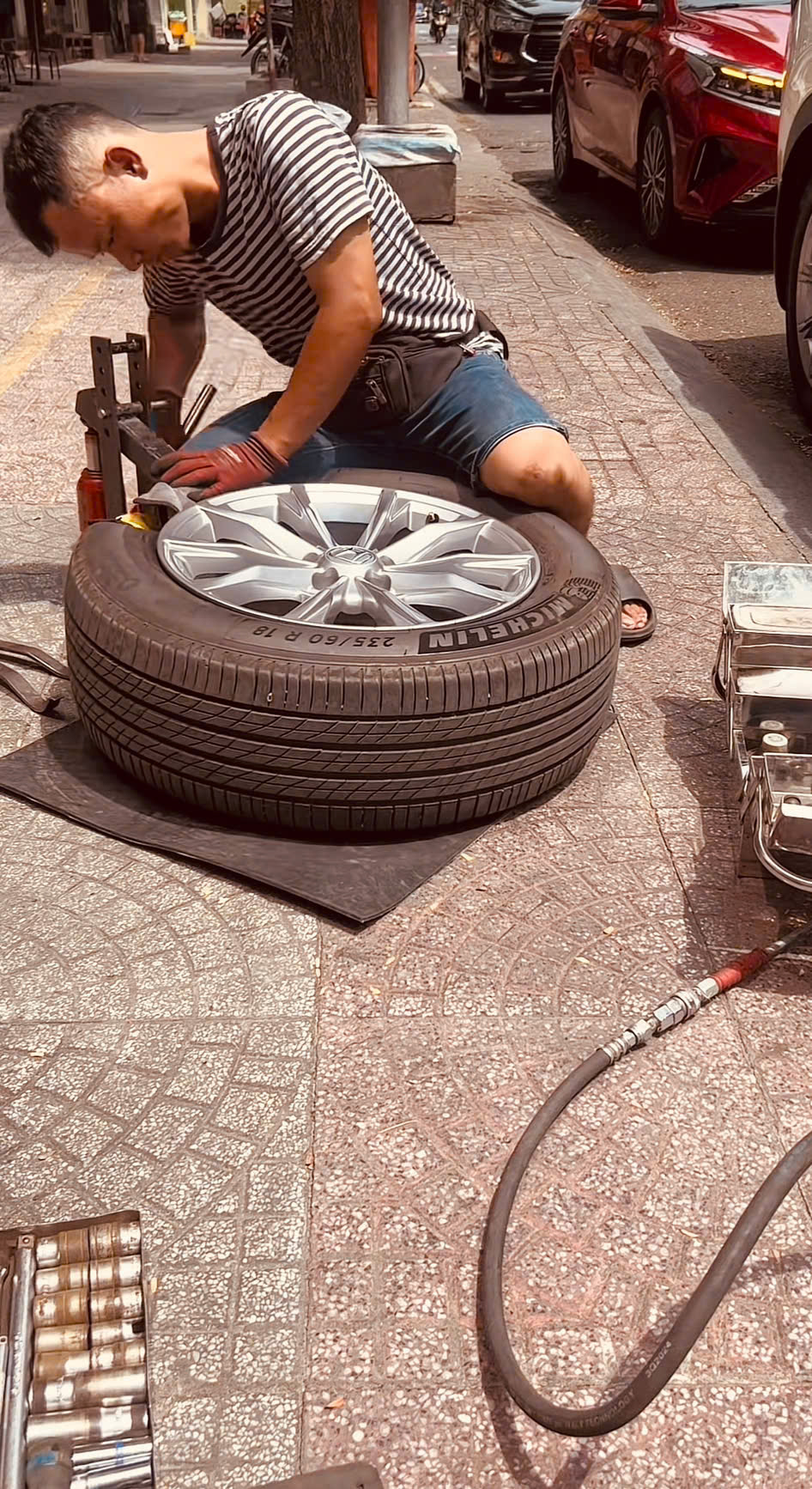 Cứu hộ ô tô nhanh – uy tín – giá tốt ở Sài Gòn