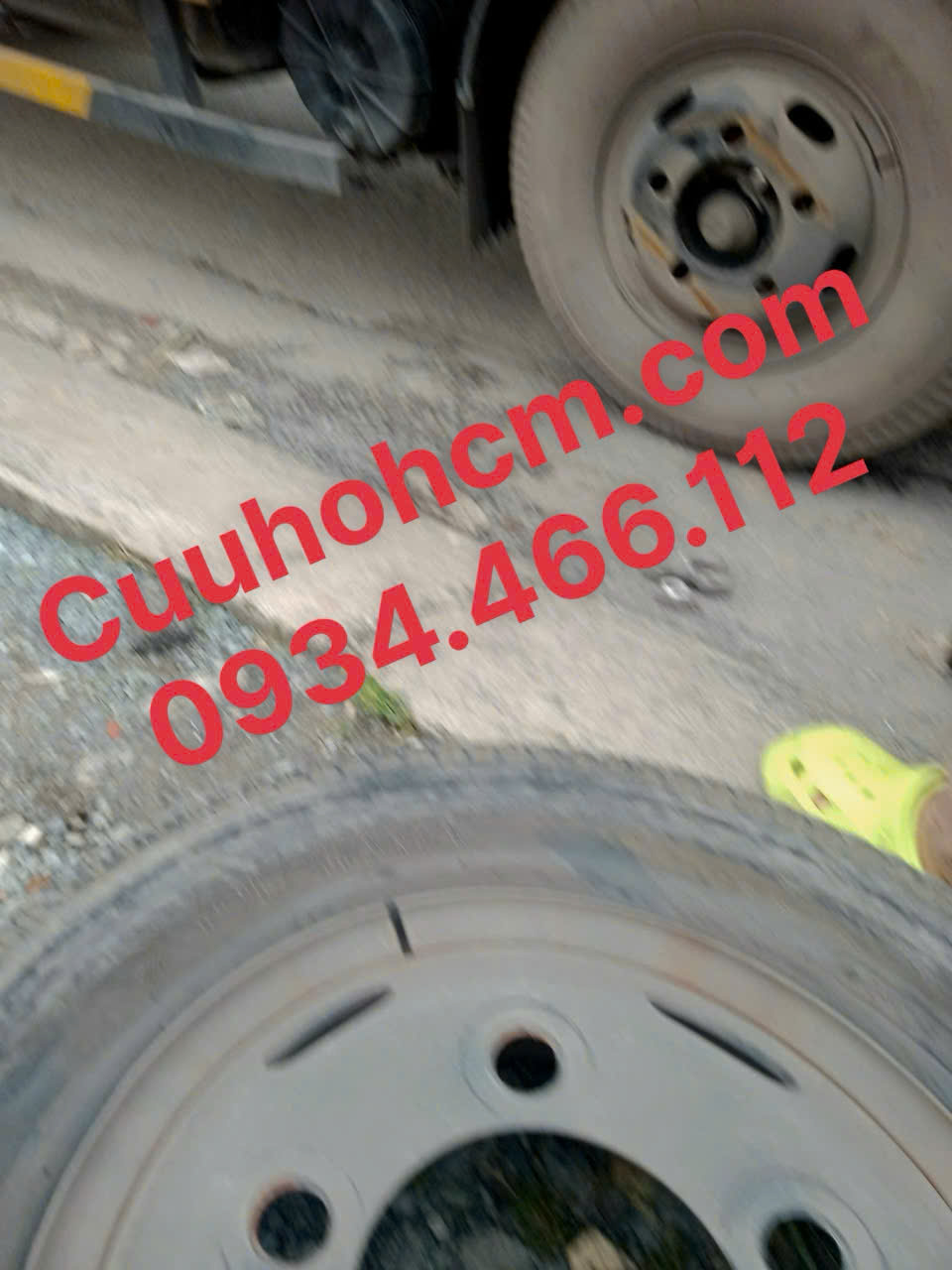 cứu hộ xe gần cầu Phú Mỹ